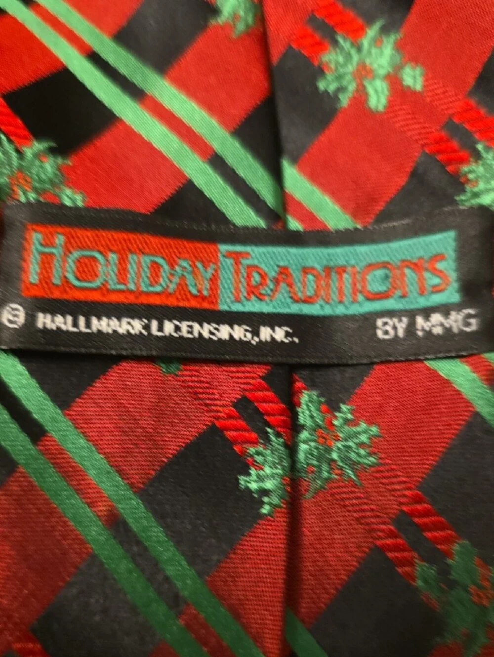 Men's Red & Green Plaid Holiday Traditions Silk Tie W/Holly By Hallmark